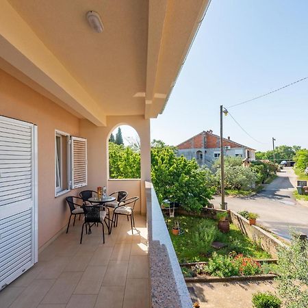 Cozy Apartment In Zadar With Wifi エクステリア 写真