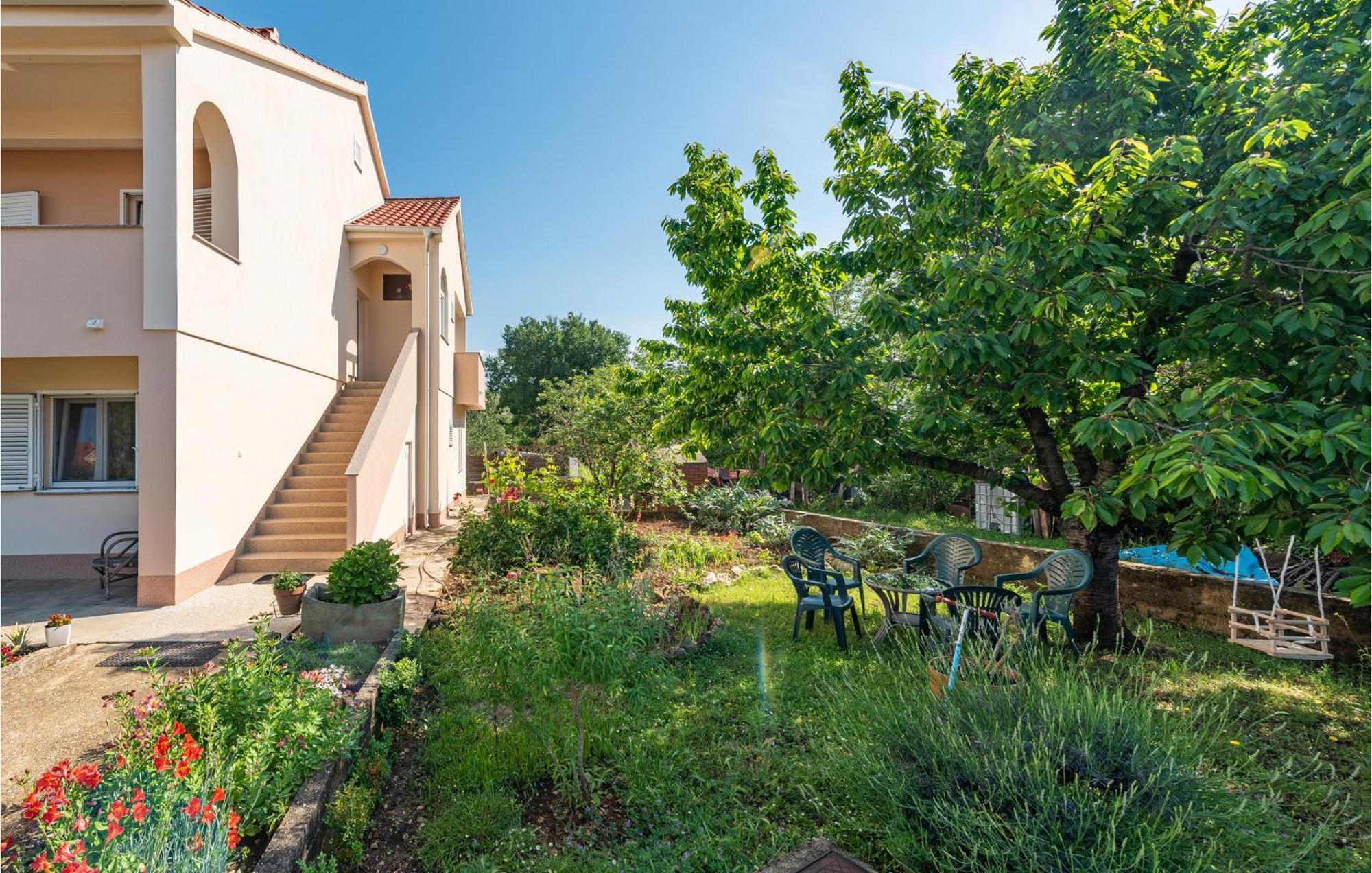 Cozy Apartment In Zadar With Wifi エクステリア 写真