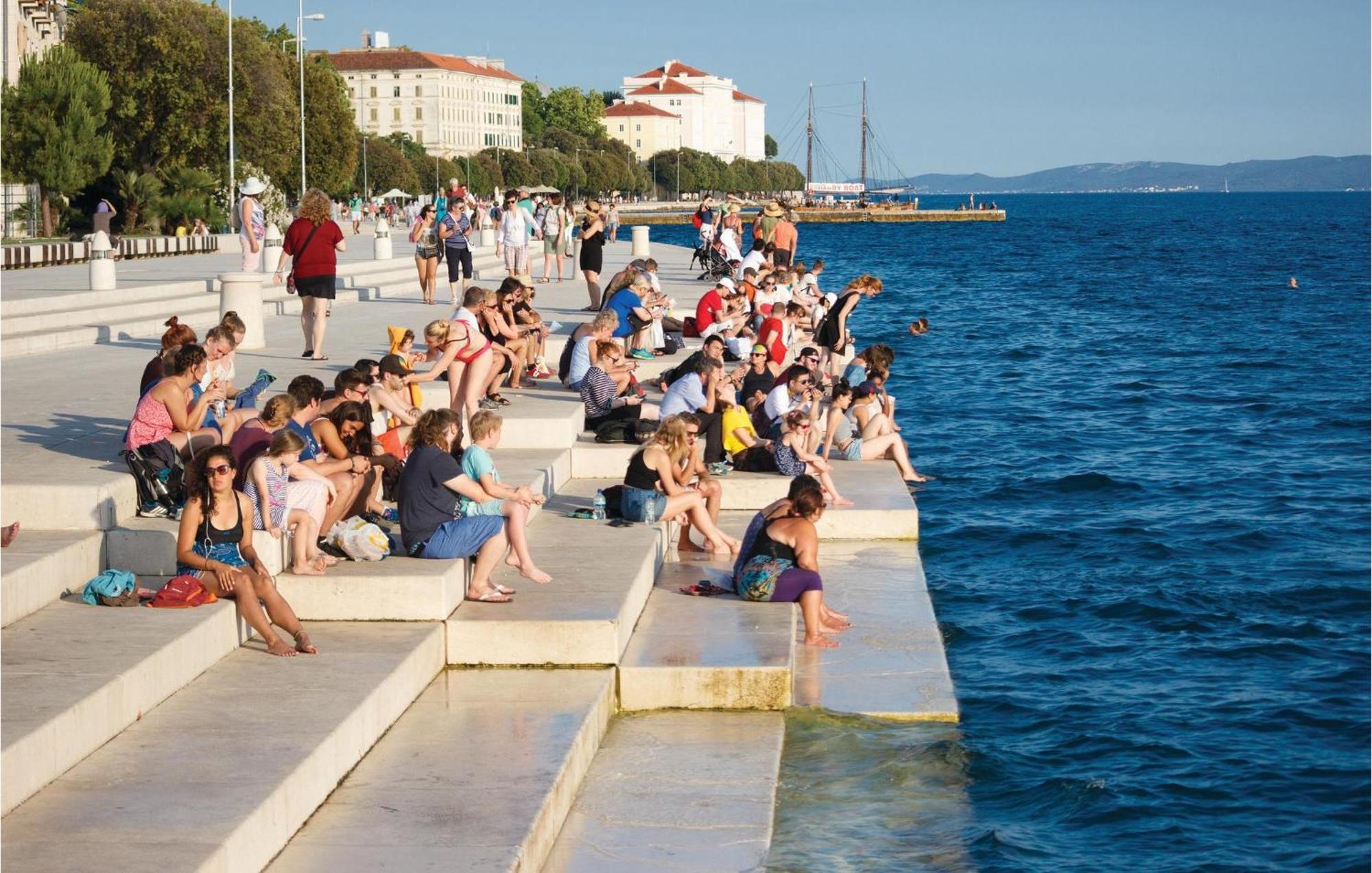 Cozy Apartment In Zadar With Wifi エクステリア 写真